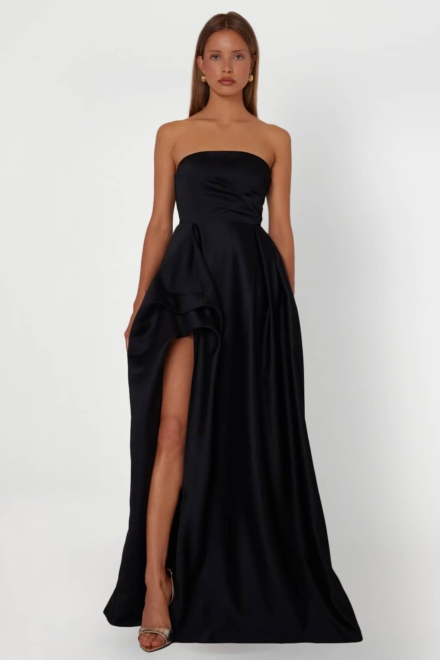 Marina Gown Black Long Dress Strapless Dress Evening Gown Rent A Dress Canada Front